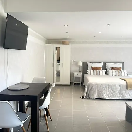 Cozy - Bad Soden - Free Parking Apartmán