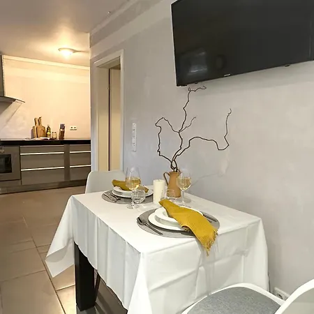 Cozy - Bad Soden - Free Parking Appartamento *